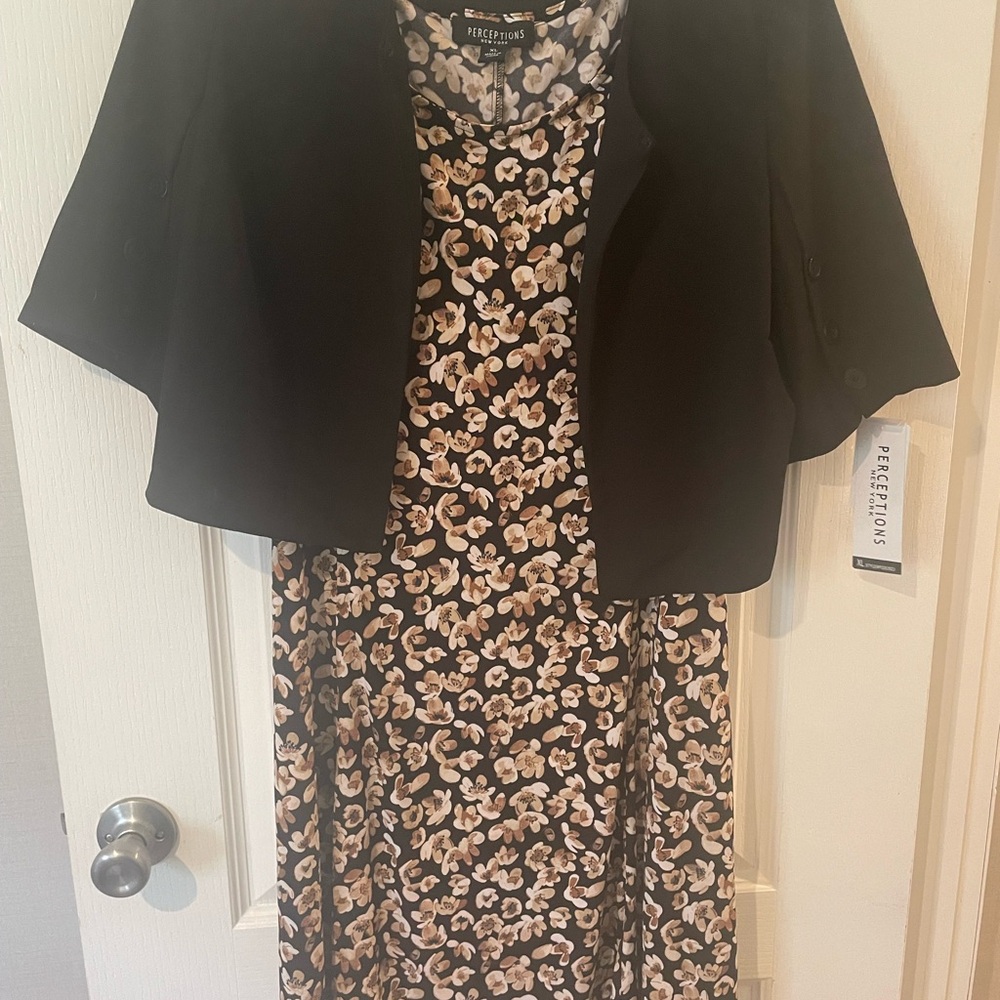 Perceptions Black and Cream Floral Ensemble
